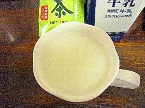 抹茶いり粉茶ミルク酒